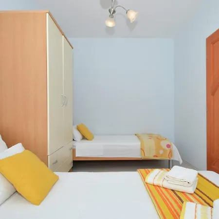 Blue Apartment, Okrug Gornji - *